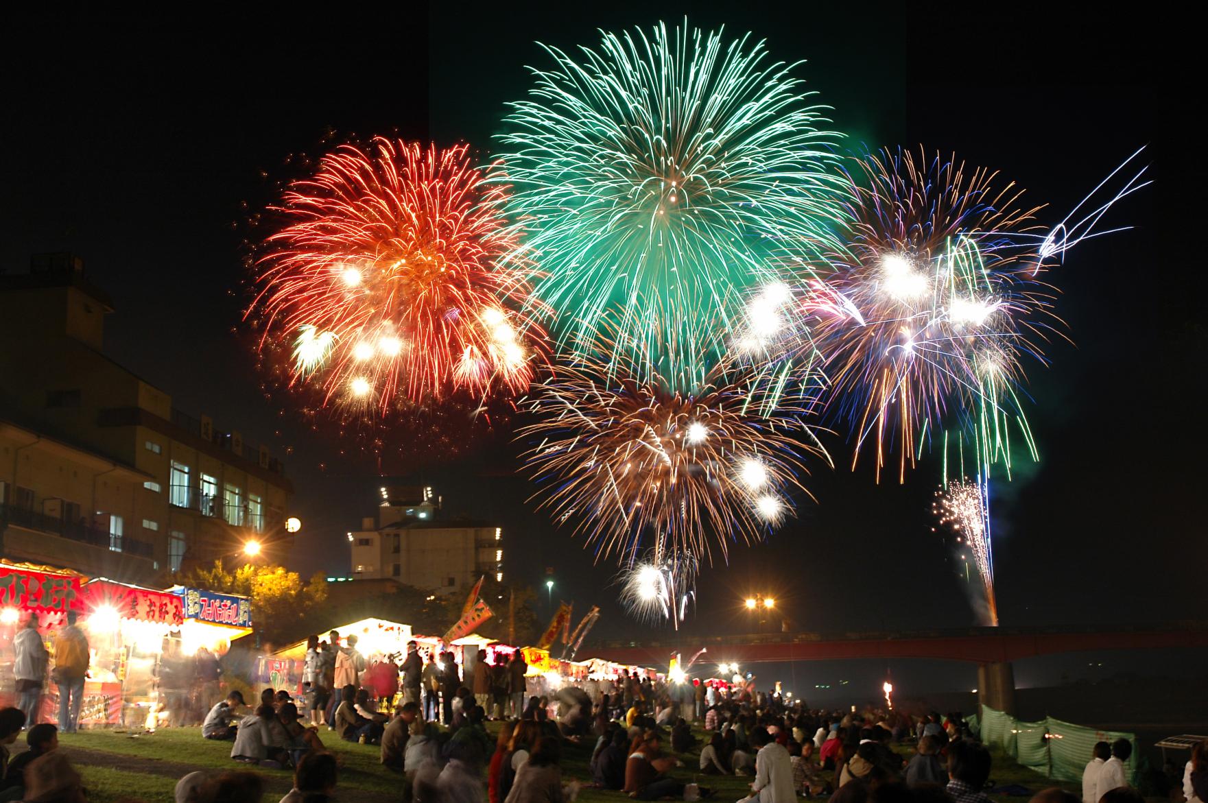 原鶴温泉 川開き花火大会