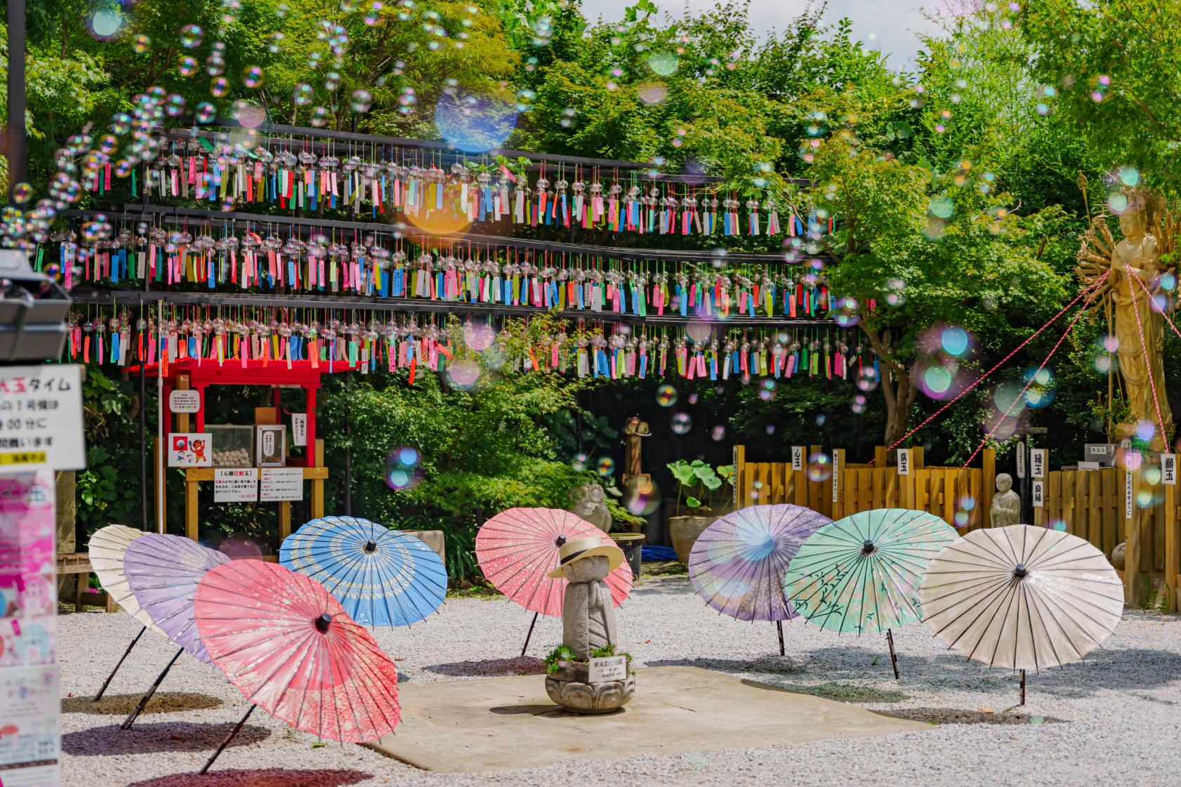 三井寺（平等寺） 風鈴トンネル