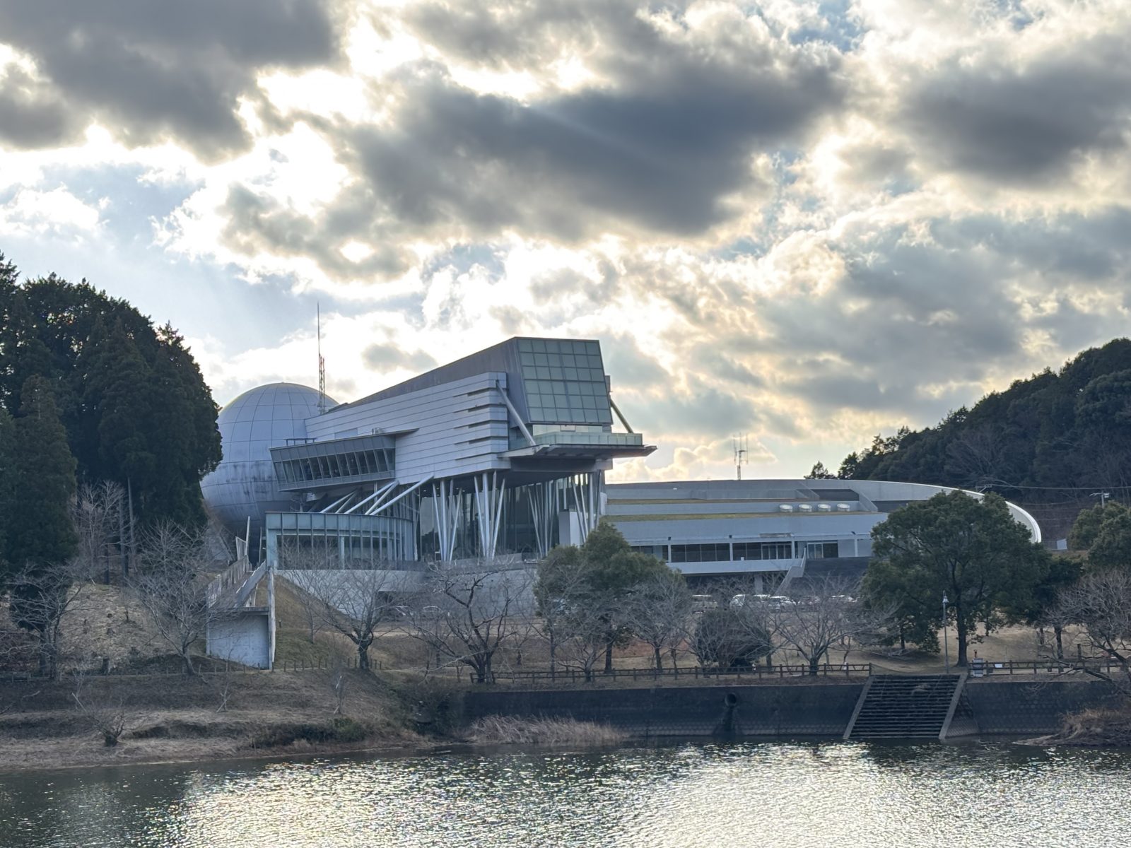 佐賀県立宇宙科学館《ゆめぎんが》